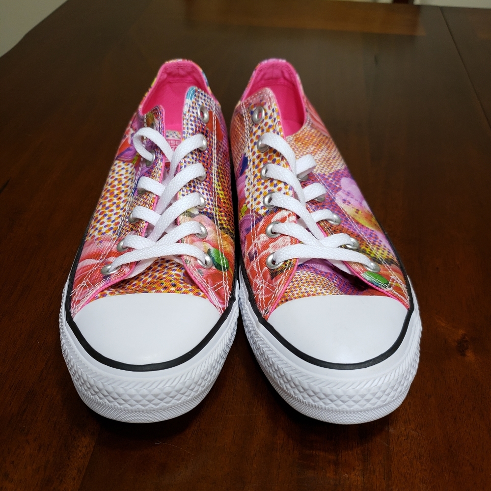 Converse Women's Chuck Taylor All Digital Floral